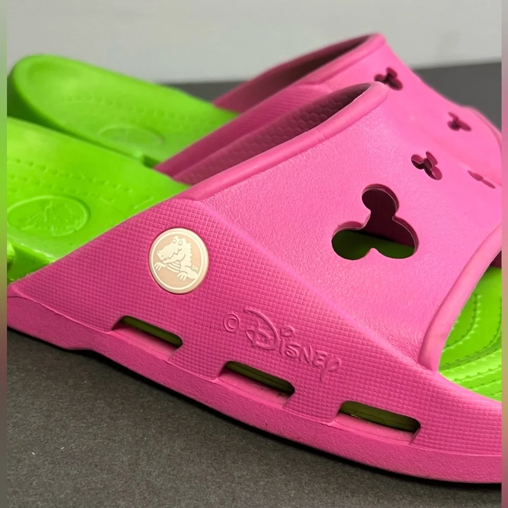 Crocs- Disney Slip on-‎ Youth, Size:J3, Pink/Green, Pre-Owned